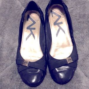 Anne Klein Sport ballet style flats in Navy Blue